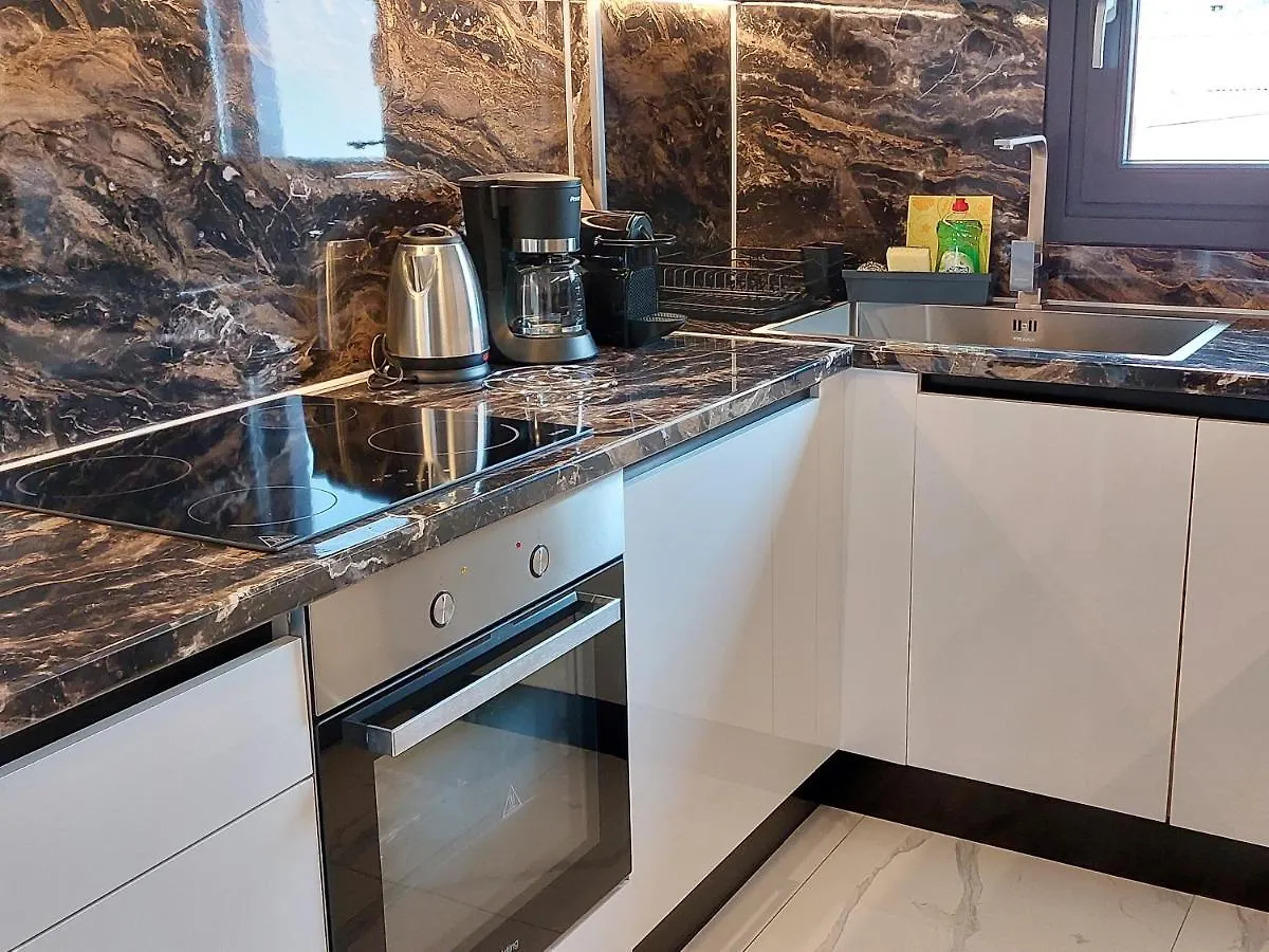 ארגוסטולי Elite Luxury Apartments