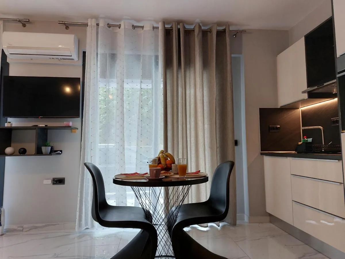 ארגוסטולי Elite Luxury Apartments יוון
