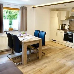 https://ferienwohnung-4-mit-terrasse-in-zentraler-dennoch.com-bavaria.com