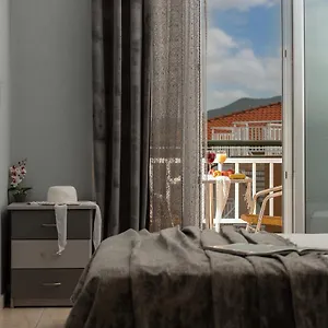 House Toula Elegant Appartamento Sarti
