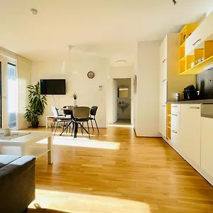 https://neues-modernes-apartment-direkt-bei-u-bahn-und-therme.vienna-besthotels.com
